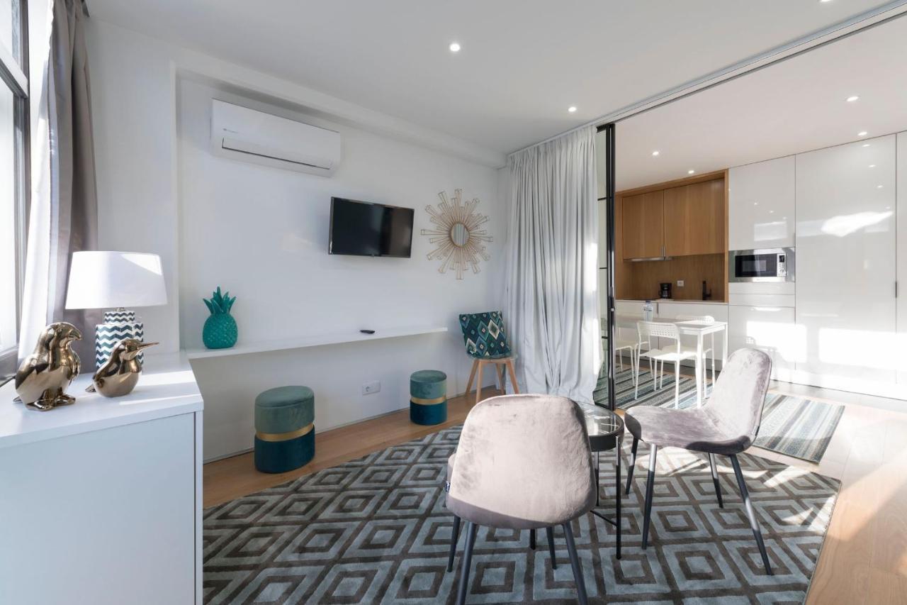 Lovelystay - Wohaza Apartment With Free Private Parking Porto Bagian luar foto
