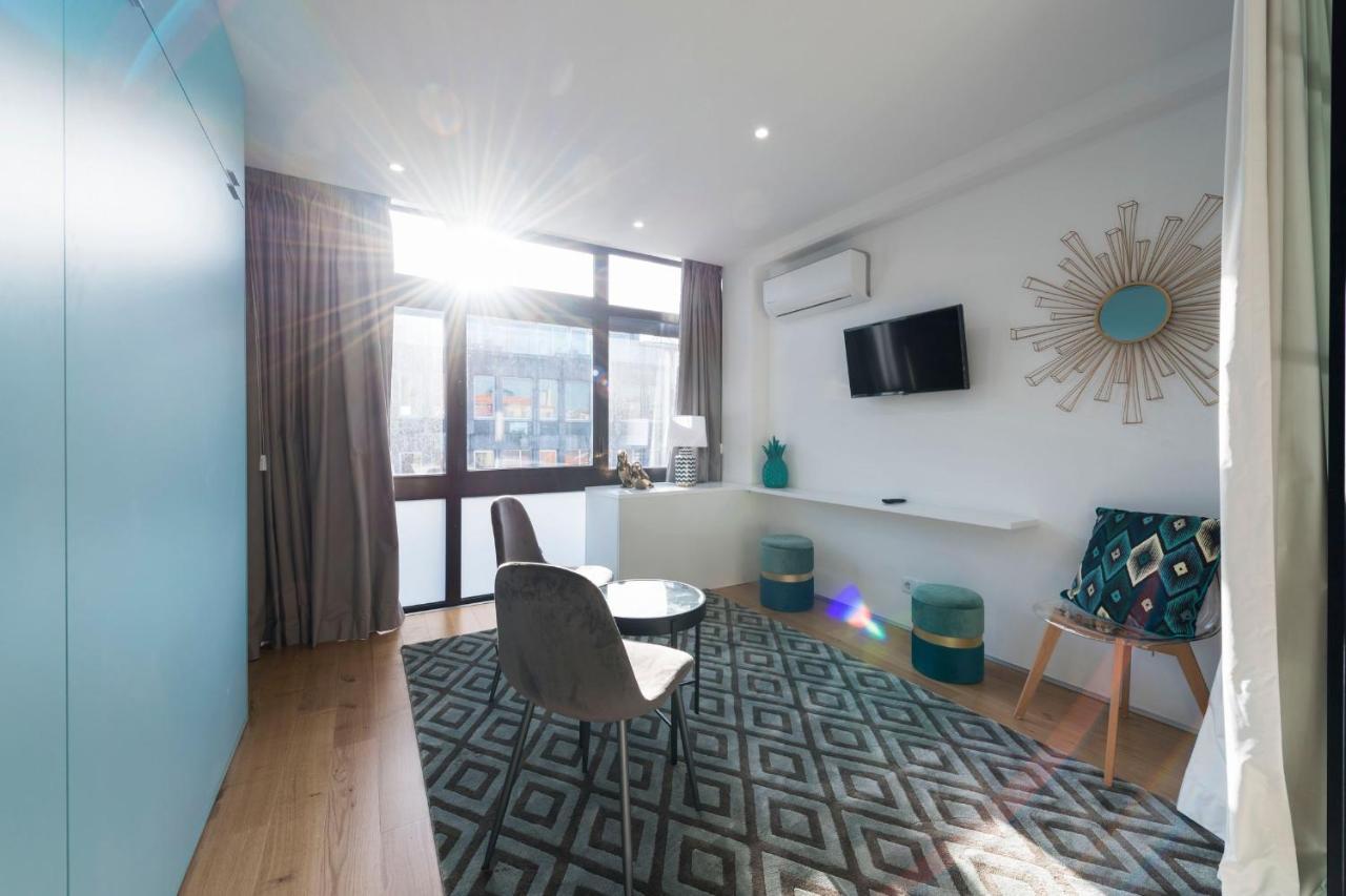 Lovelystay - Wohaza Apartment With Free Private Parking Porto Bagian luar foto
