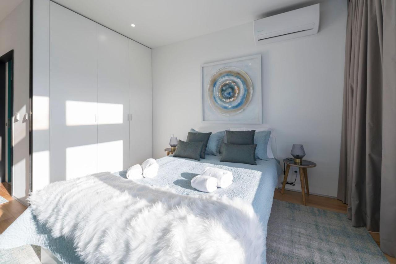 Lovelystay - Wohaza Apartment With Free Private Parking Porto Bagian luar foto